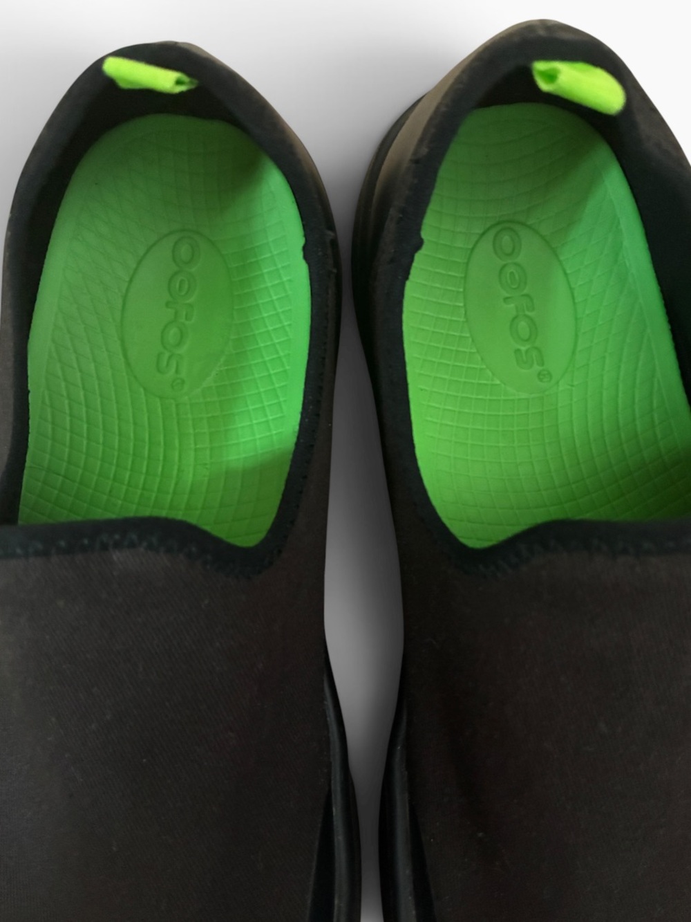 OOFOS OOmg eeZee Low Recovery Slip On Shoes Black Women’s 8.5 EU 39.5 - Picture 4 of 11